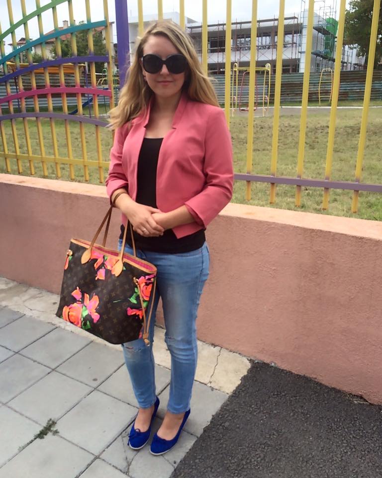 Outfit of the Day: Styling Worn Jeans
