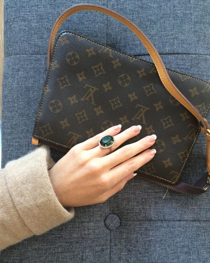 6 Benefits of Investing in a Designer Handbag