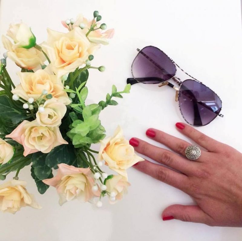How to Fix a Broken Nail with a Tea Bag