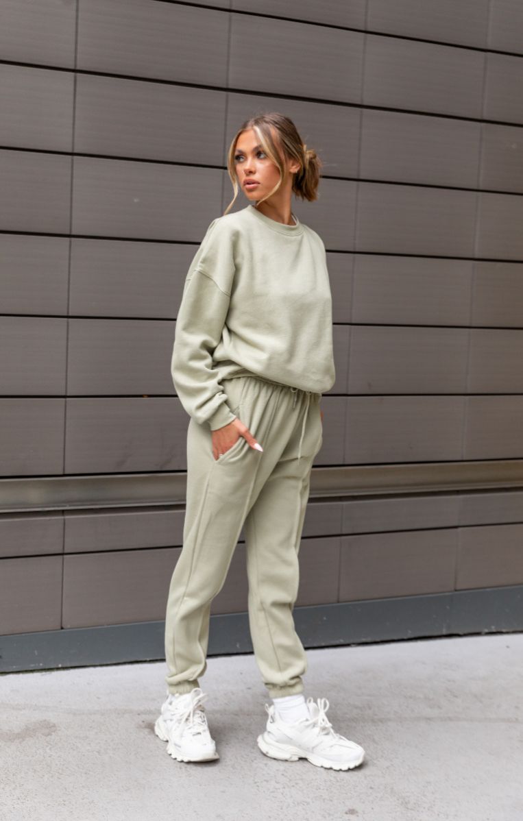 How to Colour Coordinate Different Tones, Prints and Patterns