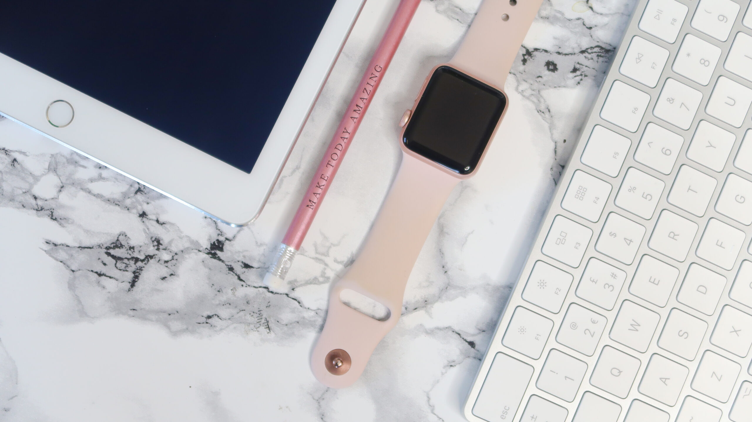 How To Pitch To Brands As An Influencer