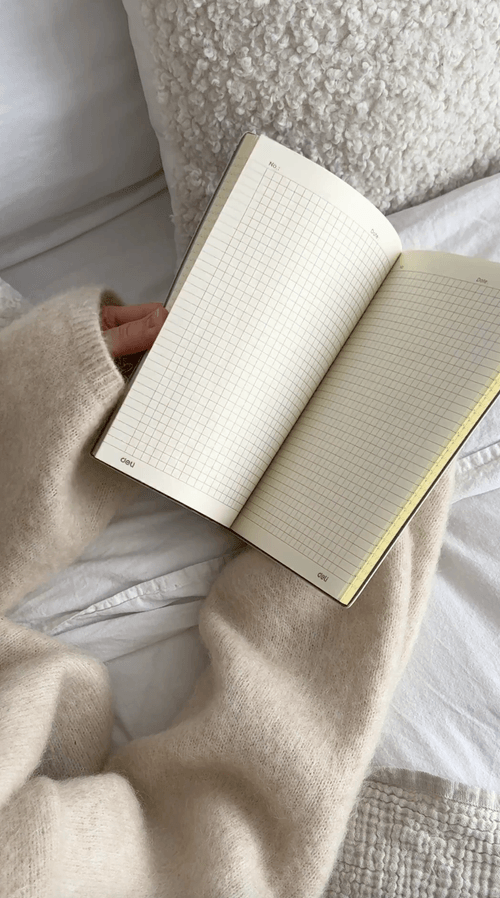 30 Day Gratitude Journal Challenge (+ self love journal prompts)