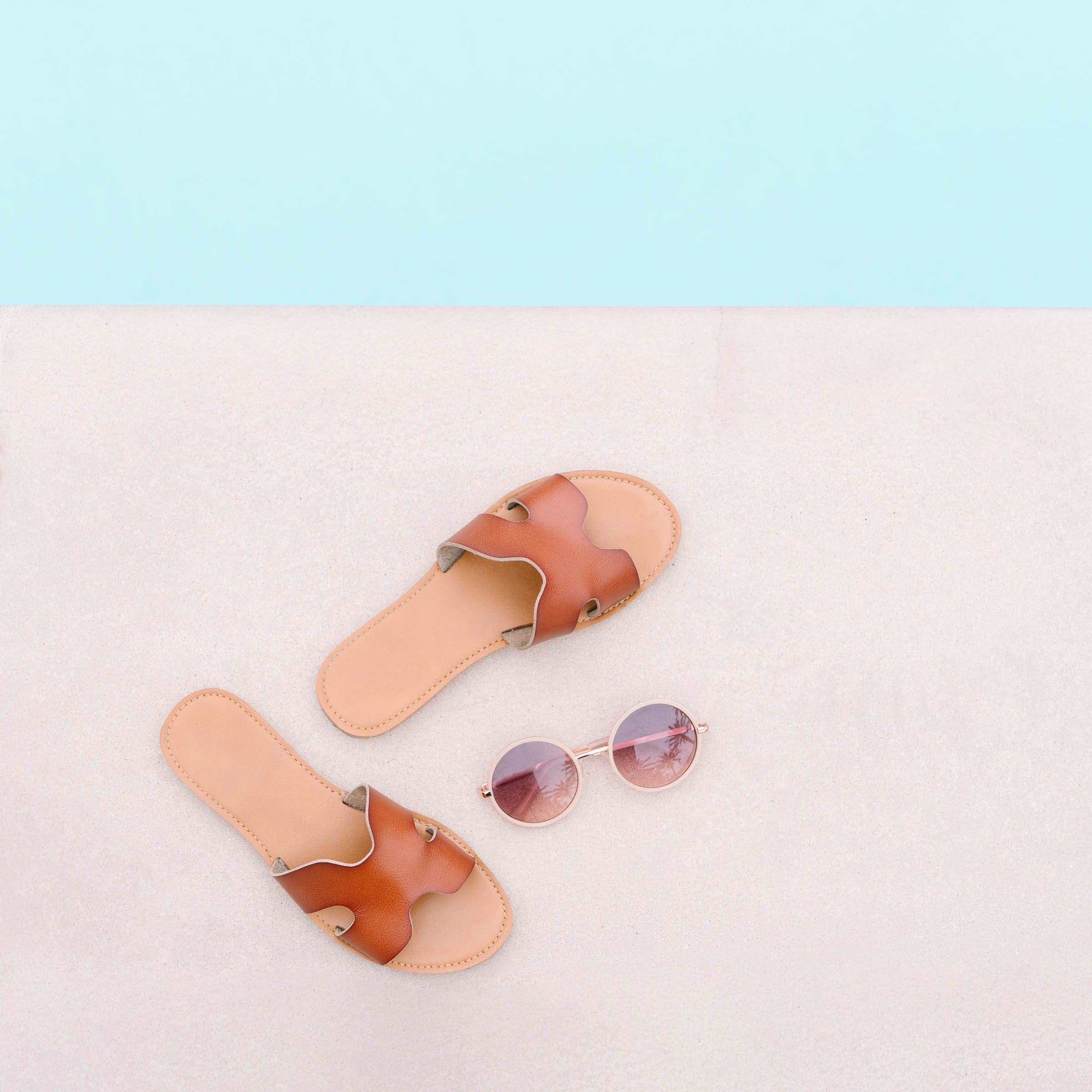 What You Should Wear to the Beach According to Your Zodiac Sign