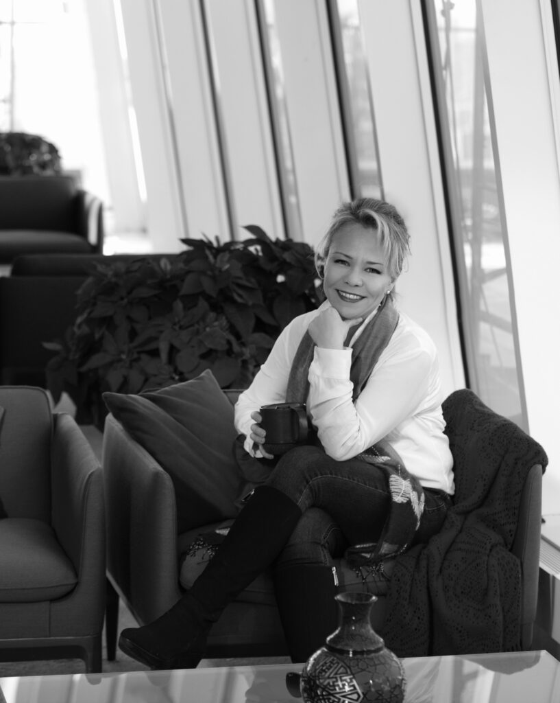 How to Start a Wedding Photography Business