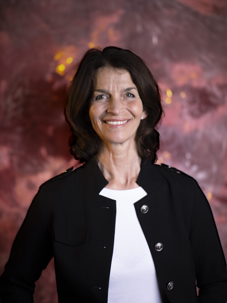 Tips for Photography Poses and Better Posture in Wedding Photos