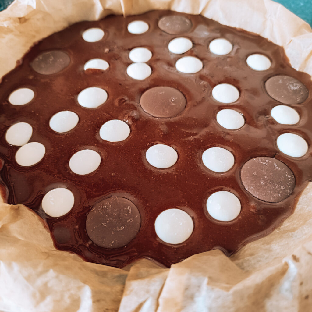 No-Bake Healthy Peanut Butter Brownies