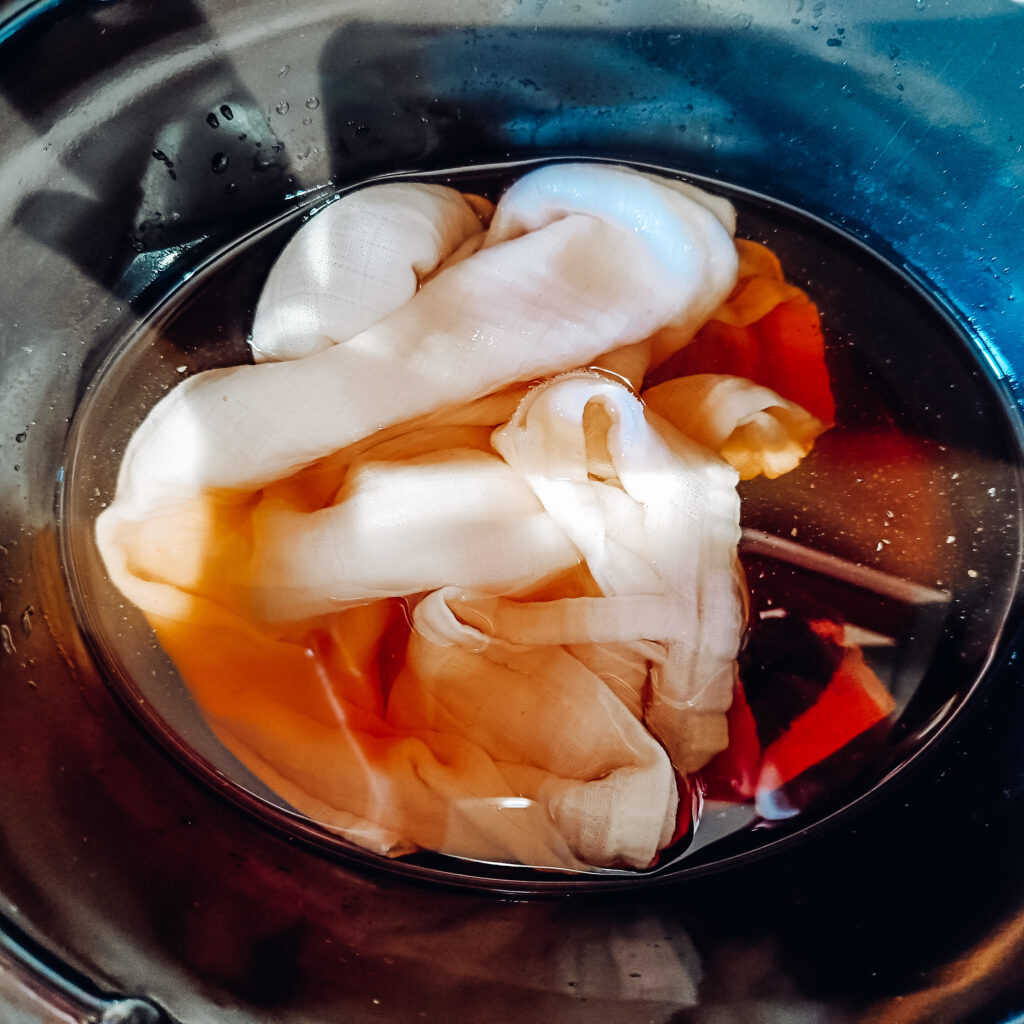 DIY Avocado Seed Dye Recipe for Natural Red Dye Fabric
